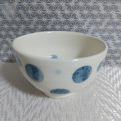 水玉模様のご飯茶碗 2枚目の画像