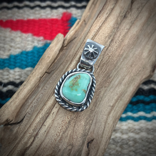 NAVAJO ナバホ ゲーリーリーブス ターコイズ ペンダントキャリコレイク