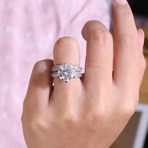 品質重視』高級モアッサナイトリング 5.0ct