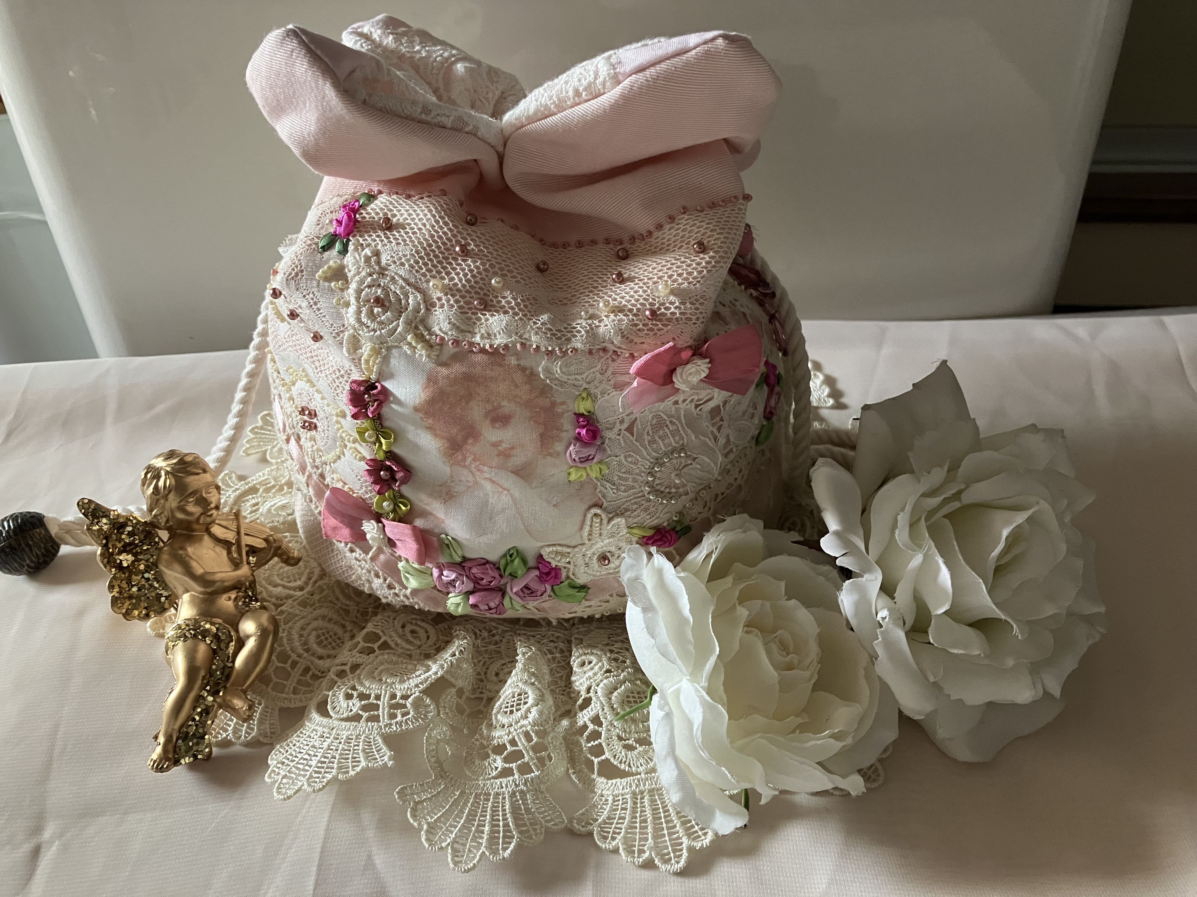 ヴィクトリアン　ロココ　薔薇少女のきんちゃく