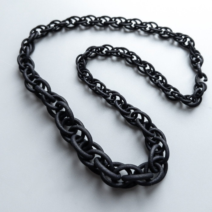 アデル ネックレス　黒