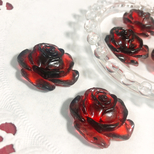 10個 赤 黒 薔薇 カボション クリア パーツ アモール 樹脂・レジン 