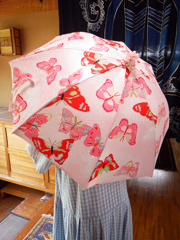 手作り日傘　猫パンチ ふふふとかわし去る蝶々【限定品】 8枚目の画像