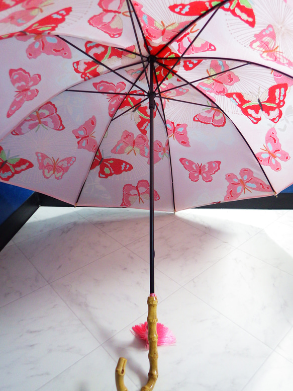 手作り日傘　猫パンチ ふふふとかわし去る蝶々【限定品】 9枚目の画像