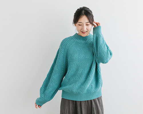 全4色】モックネック ボリューム袖 変わりケーブル編みニット 23580