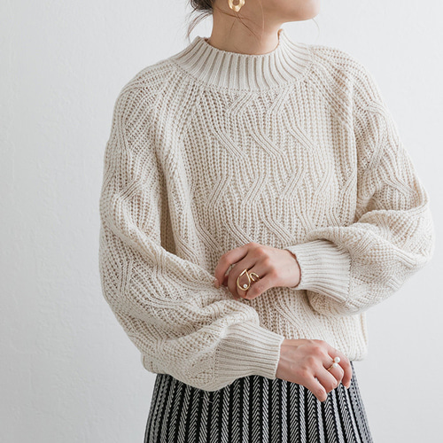 全4色】モックネック ボリューム袖 変わりケーブル編みニット 23580