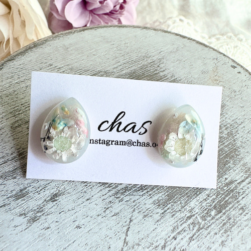 レジン イヤリング アイスブルー ドライフラワー アシンメトリー シルバー レジン イヤリング アイスブルー ドライフラワー アシンメトリー シルバー