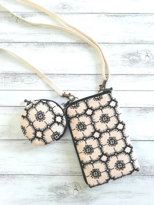 SALE☆ミナペルホネンanemone L字ファスナー,スマホポシェット