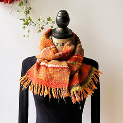 暖色系で温かみある 手織り ウールマフラー/防寒 プレゼント（23-06） 4枚目の画像