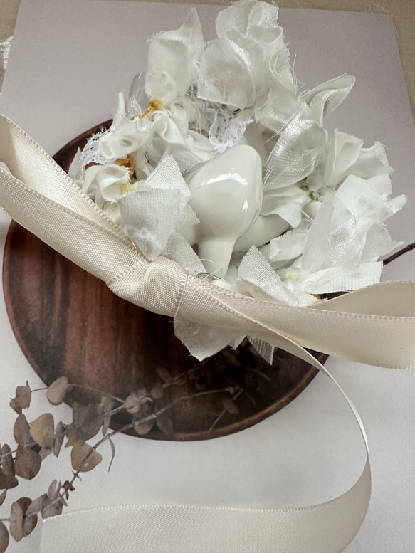 うさぎ用　リボンクラウン　ホワイト　花冠　中 2枚目の画像