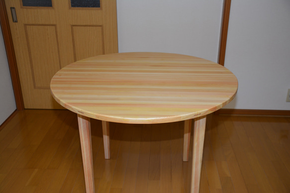 ダイニングテーブル　丸98cm  サークル　無垢のヒノキ　　 2枚目の画像