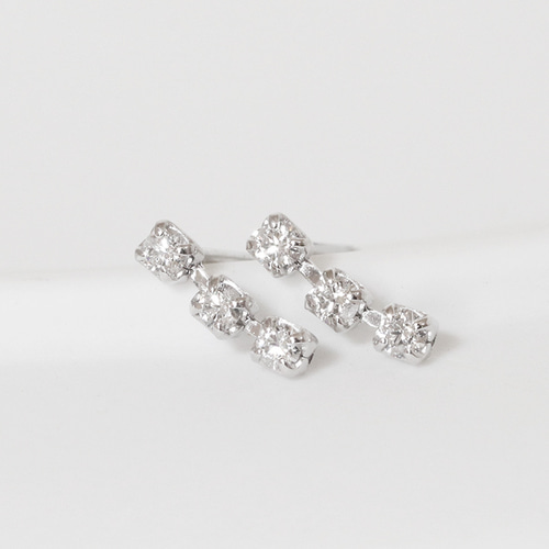 プラチナ 0.14ct ラインダイヤモンドピアス ゴールド 3石 Pt900
