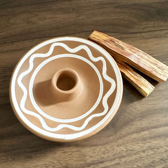 秘魯丘盧卡納斯手造聖木陶碟 Peruvian Chulucanas Ceramic Palo Santo Holder 第15張的照片