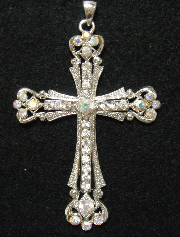 クロスのペンダントトップ 十字架 スワロフスキー 大ぶりネックレス チャーム クリスタル 4枚目の画像