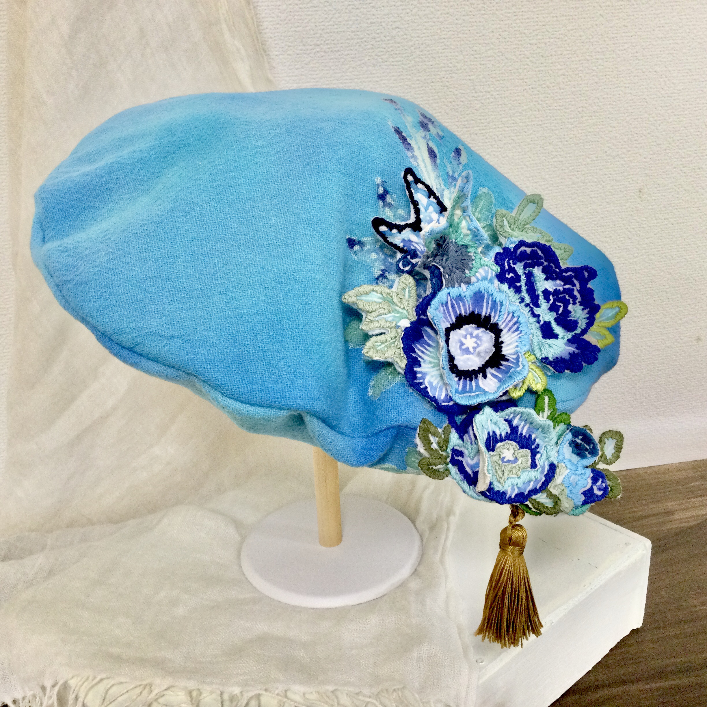 型染ベレー帽コサージュ付　BL