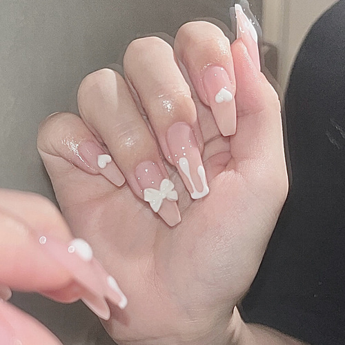 No.76】いちごミルク♡ホワイト ピンク ワンホン ガーリー ネイル  