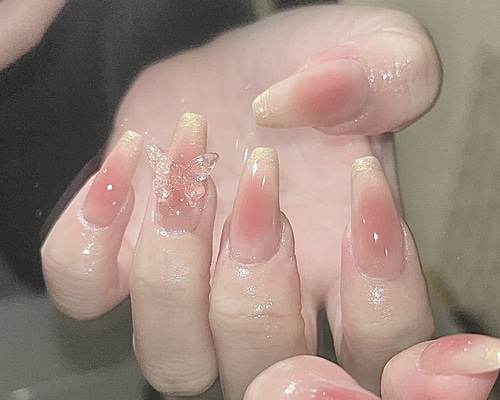No.77】オーロラフレンチ♡チーク ワンホン 蝶々 ネイルチップ