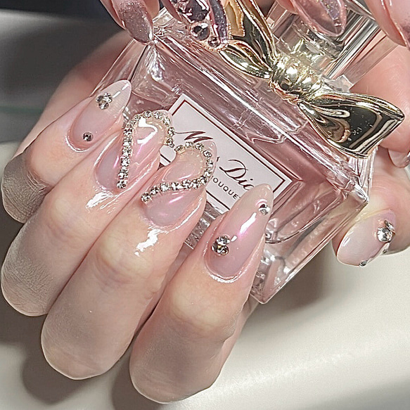 【No.78】ハートチェーン♡ピンクビーム オーロラ ワンホン ネイルチップ 中華 韓国 トレンド 姫 可愛い 美爪 1枚目の画像
