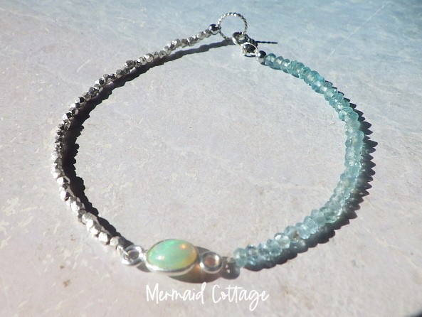 【10月誕生石】Simply Opal Silver Bracelet☆【銀枠】オパール&アパタイト