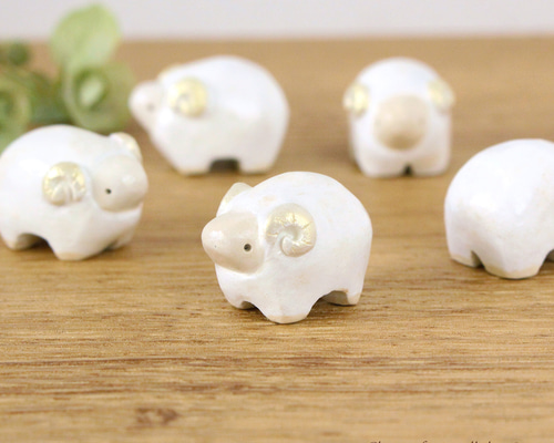 陶の置物*ひつじ その他置物 small door* 通販 16683024｜Creema(クリーマ)