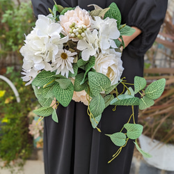 リュクスで華やか！エクリュなブーケ　ゴージャスな花瓶付き　２点セット 7枚目の画像