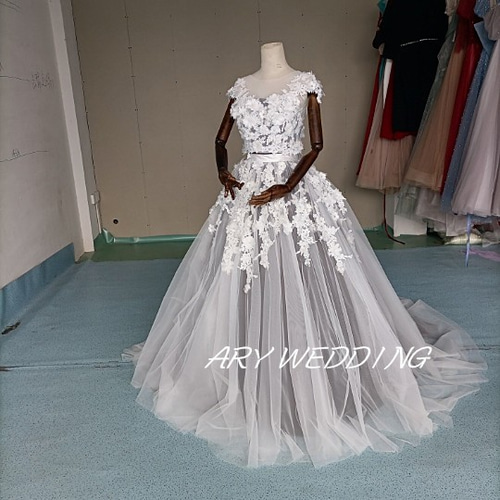 高品質！ウエディングドレス ボレロ+オーバースカート 一体感2点セット  