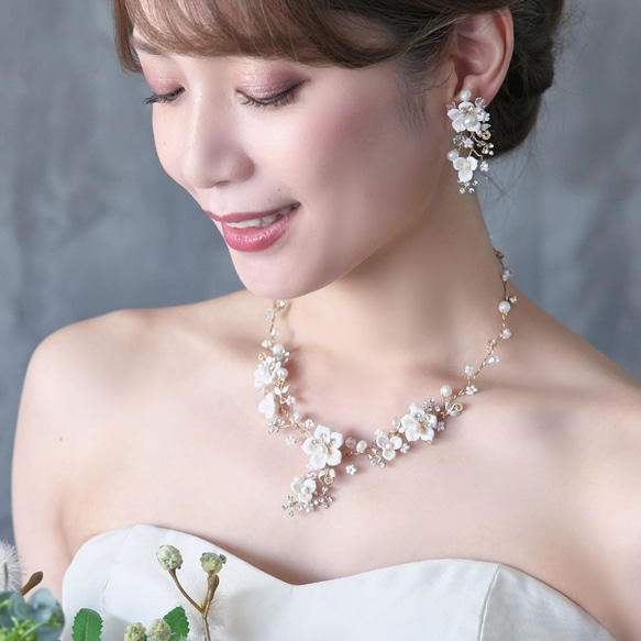 フローラルブーケ淡水パールネックレスセット･ゴールド(FPN-20g)|花嫁 ウエディング 結婚式 花 小枝 ナチュラル 1枚目の画像