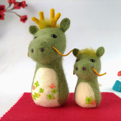 みー♪追加分☆お正月飾り♡辰年☆羊毛フェルト♪ハンドメイド☆ 2024(辰年) 辰親子のお正月飾りセット（四つ葉のクローバー