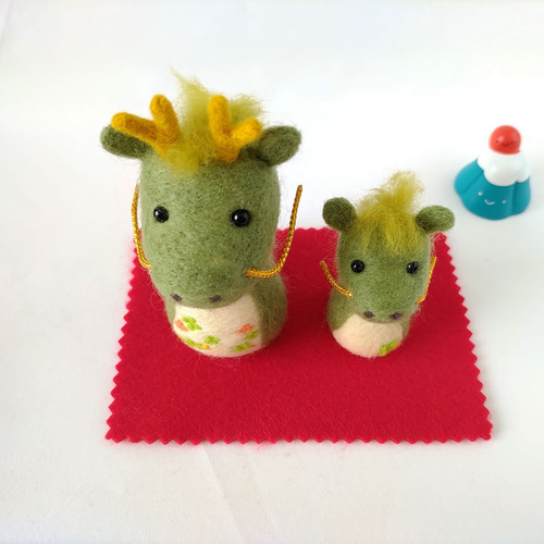 みー♪追加分☆お正月飾り♡辰年☆羊毛フェルト♪ハンドメイド☆ 2024(辰年) 辰親子のお正月飾りセット（四つ葉のクローバー