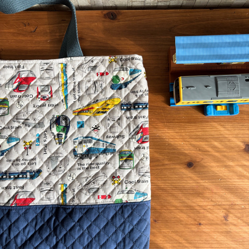 サイズオーダー可】電車柄キルティングレッスンバッグB【入園入学に