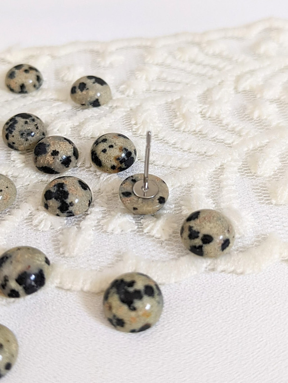 【再販】天然石 ダルメシアンジャスパー ラウンド カボション 8㍉ 4個 パーツ 6枚目の画像