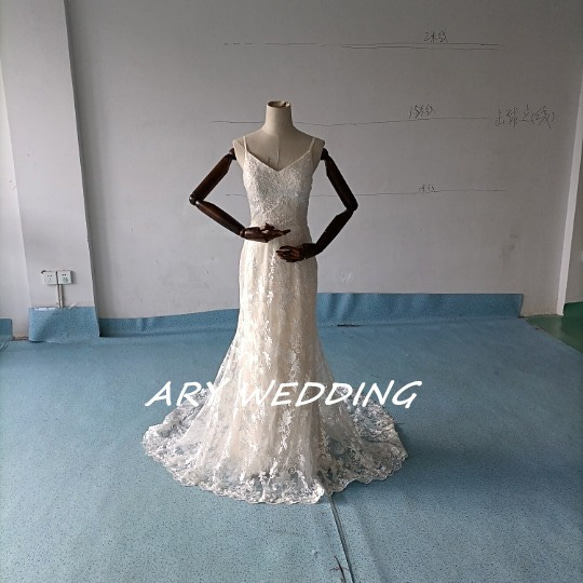 美品！花柄刺繍 薄シャンパンの色 ウエディングドレス 二次会  