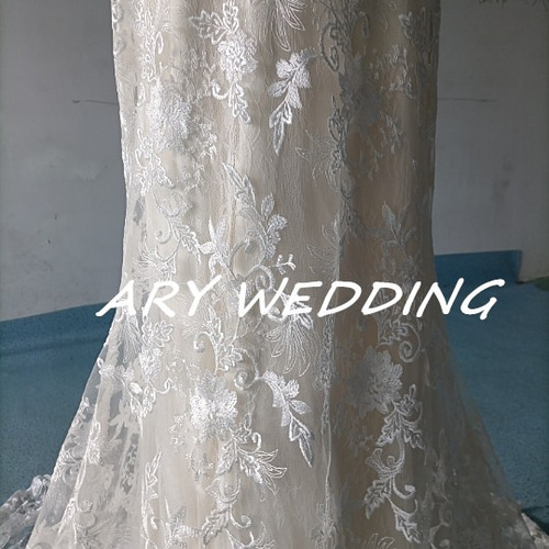 美品！花柄刺繍 薄シャンパンの色 ウエディングドレス 二次会  