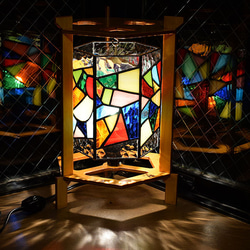 ステンドグラス・3本足木枠の6面ランプ 679 6枚目の画像
