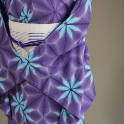 ◇現代 有松鳴海絞　浴衣◇【紫×水色】水面に漂う雪花　板締め絞り　トールサイズ裄67ｃｍ木綿浴衣　 18枚目の画像