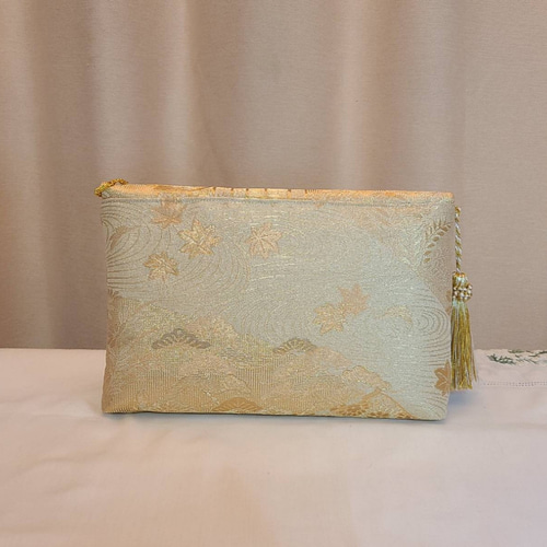 Creema限定♡母の日】和風秋もみじ模様シルク着物帯の Creema限定♡母の日】和風秋もみじ模様シルク着物帯の