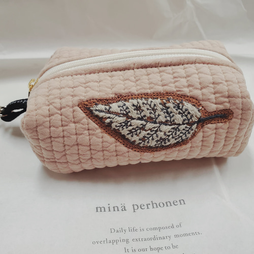 293 ハンドメイド・手芸 ミナペルホネン ハンドメイド ポーチ