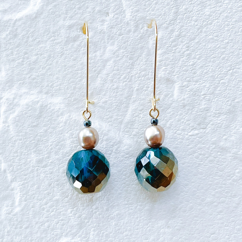 チェコガラスとバロックパール キドニーフックピアス サージカル