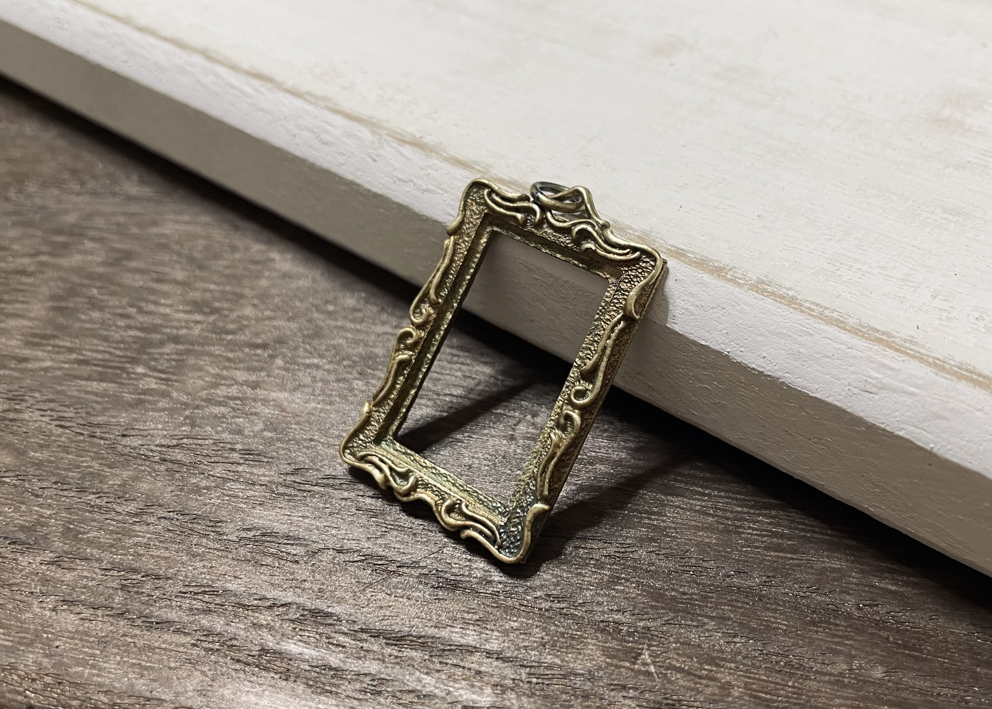 【キーホルダー】額