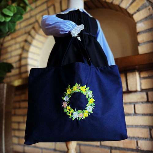 華やぐお花リース刺繍／レッスンバッグ|リバティ|名入れ|刺繍|女の子