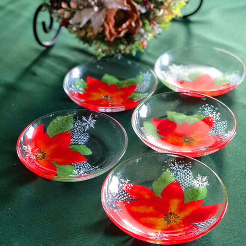 ポインセチアとレース模様の12cmプレート お椀・ボウル・鉢 HITOMI