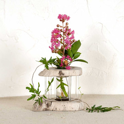 お気に入りの花を飾ってみませんか？　流木の花器、フラワーベース、一輪挿し、１０ 1枚目の画像