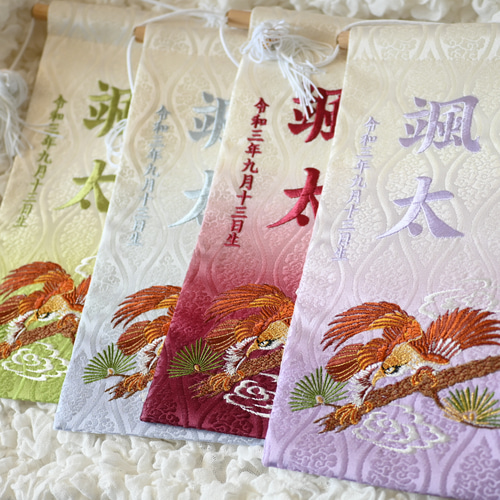 伝統ある金襴のお名前旗♪スタンド付♪鷹柄♪金襴ボカシ加工+ 伝統ある金襴のお名前旗♪スタンド付♪鷹柄♪金襴ボカシ加工+