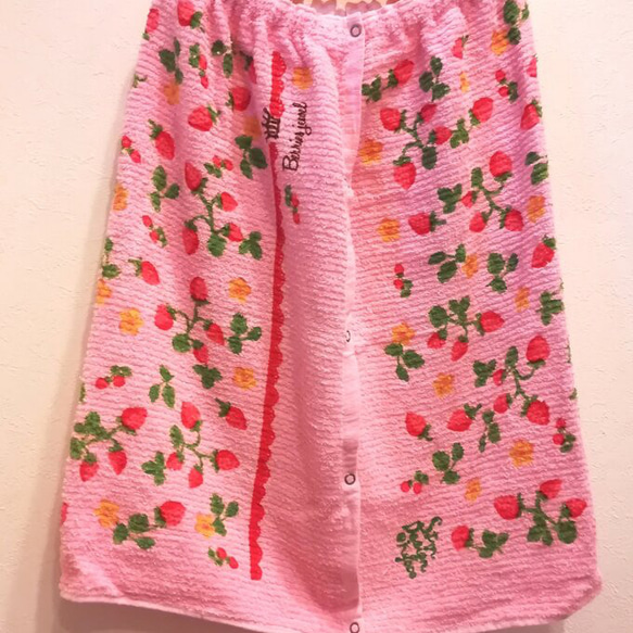 裹巾 方便換衣服 裹巾 草莓圖案 粉紅色 第1張的照片