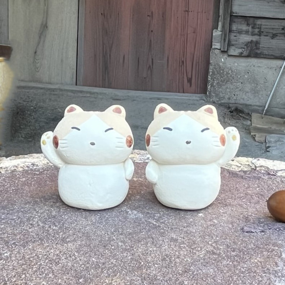 招きねこ　右（茶トラ）　Ｏ-425-A　陶製/Lucky cat/招財貓/Glückliche Katze/भाग्य 7枚目の画像