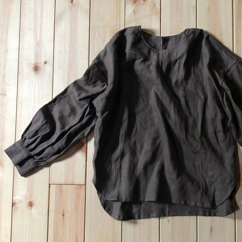 【極美品】人気　オーダーハンドメイド作家様　リネン　ブラウス　パフスリーブ パフスリーブブラウス長袖/ フレンチリネン 富士吉田染め加工 ブラウス