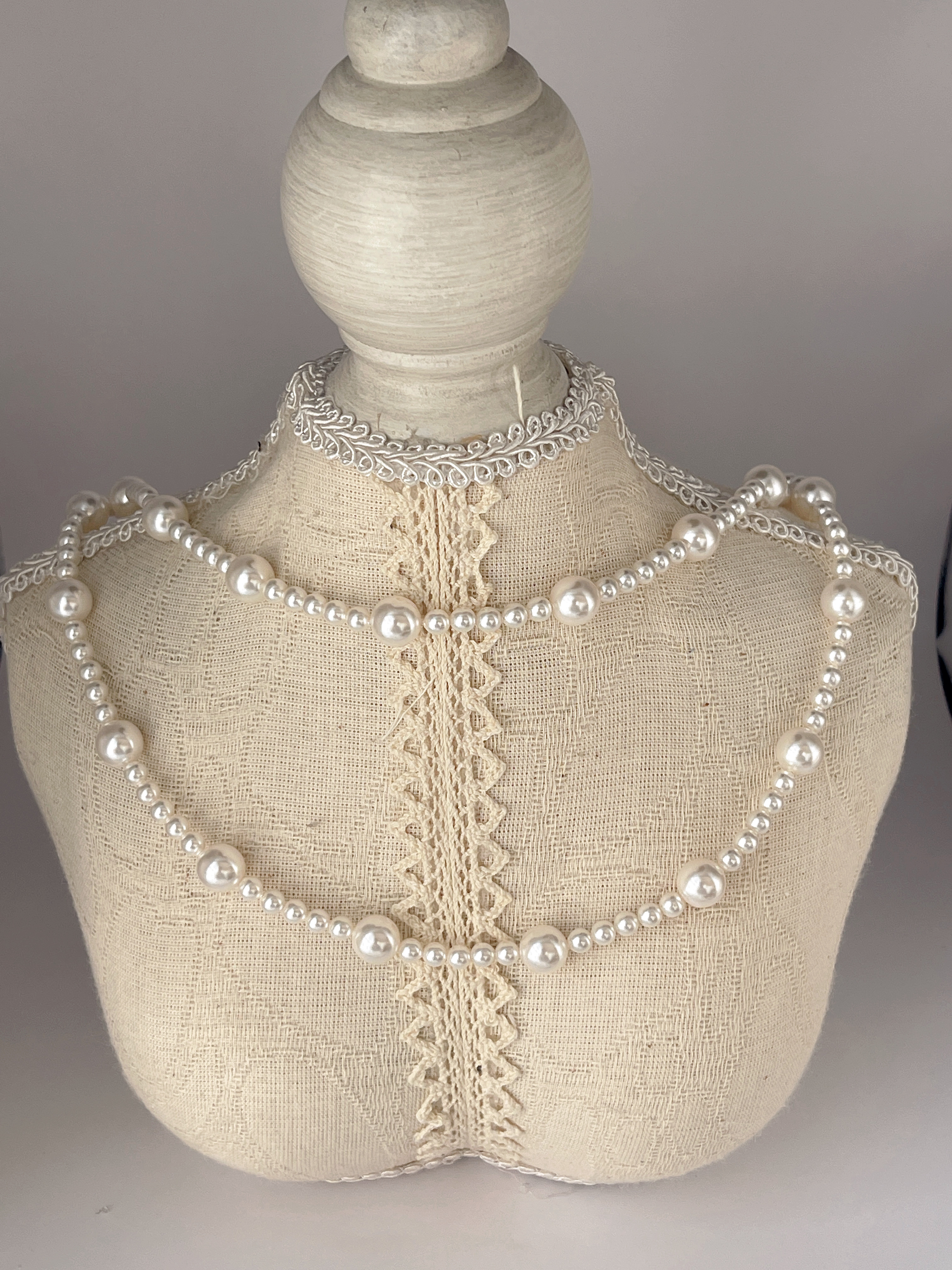 650色のフレンチセーターチェーン スワロフスキーパール 4mm+8mm。50cm 長さ/85cm 長さ