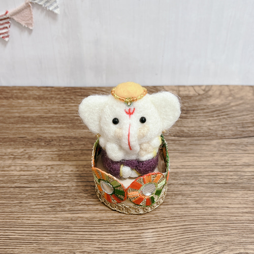 R様ご予約ページ【くらぷらか】ガネーシャさん インドリボン 羊毛