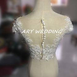婚紗 僅限上衣 V 領洋裝 3D 3D 蕾絲刺繡新娘/婚禮 第3張的照片