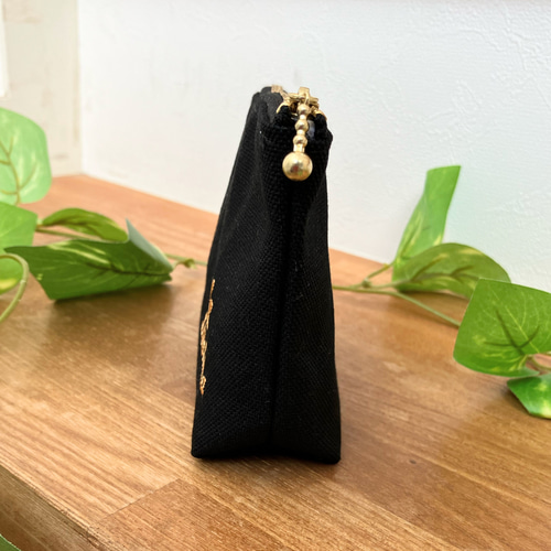 刺繍ポーチ〈柴犬/ベージュ・ブラック〉 ポーチ Lima Lima〜海辺